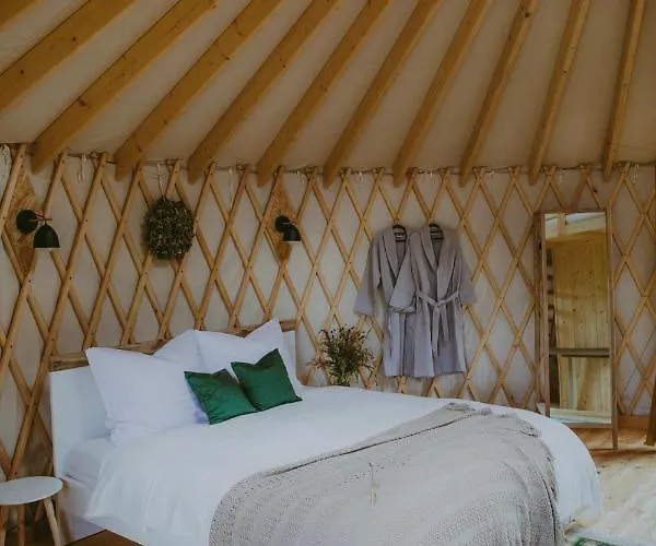 Szczere Pole Campismo de Luxo *